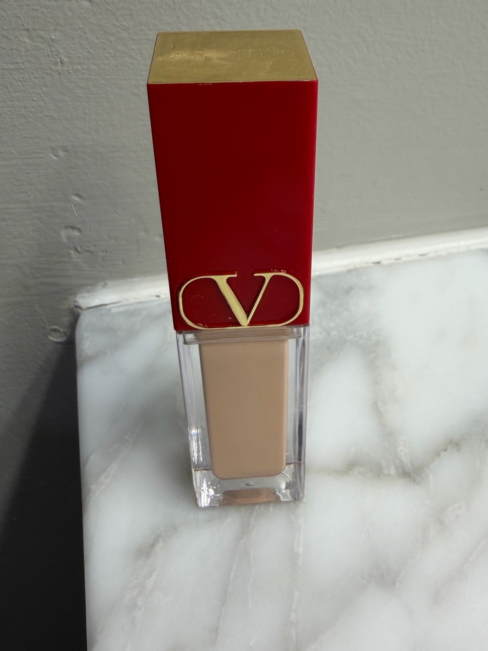 Valentino
Very Valentino 24 Hour Wear Hydrating Concealer